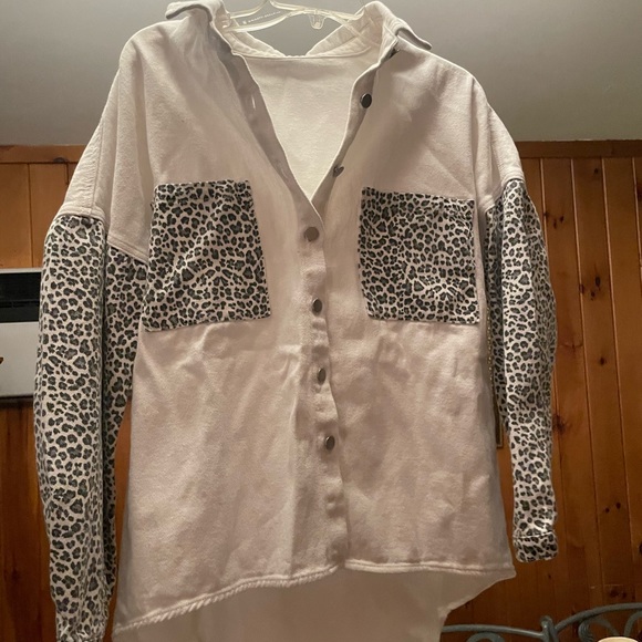 Cheetah Jean Jacket - Picture 2 of 3
